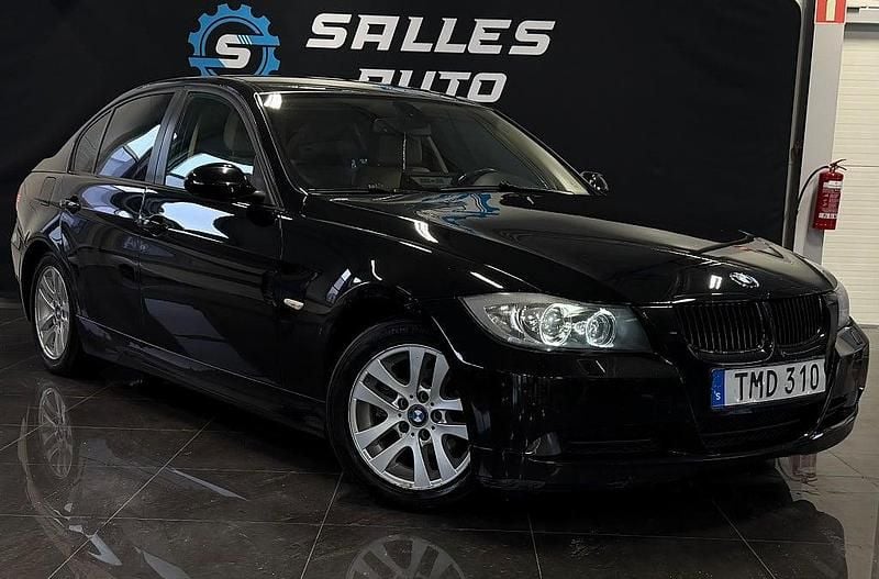 Svart Begagnad 2007 BMW 320 Comfort Edition Sedan | 109 900 kr - Bild 1/4