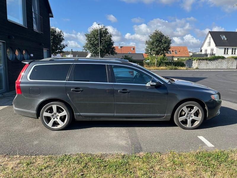 Begagnad 2010 Volvo V70 Kombi | 57 500 kr (Bra pris) - Bild 1/3
