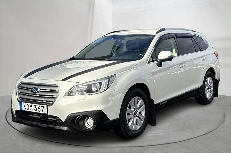 Vit Begagnad 2015 Subaru Outback SUV | 158 000 kr (Dyr) - Bild 1/4