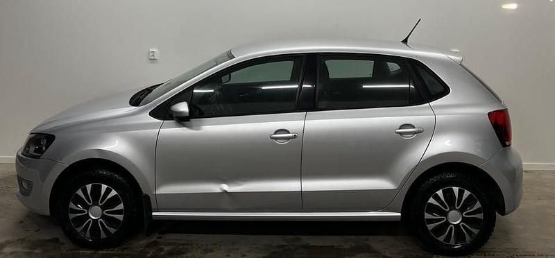 Begagnad VW Polo 86 HK (63 kW) 2010 Silver Halvkombi