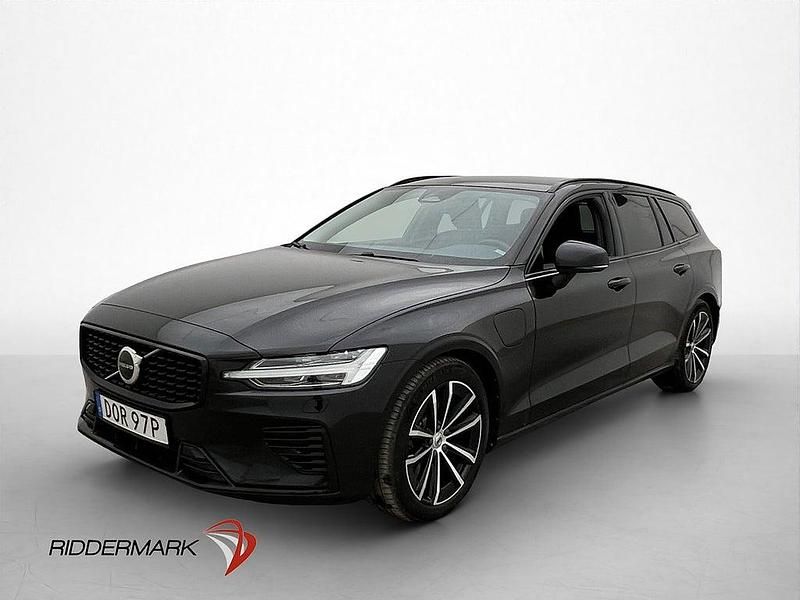 Begagnad Volvo V60 Plus 253 HK (186 kW) 2023 Svart Kombi