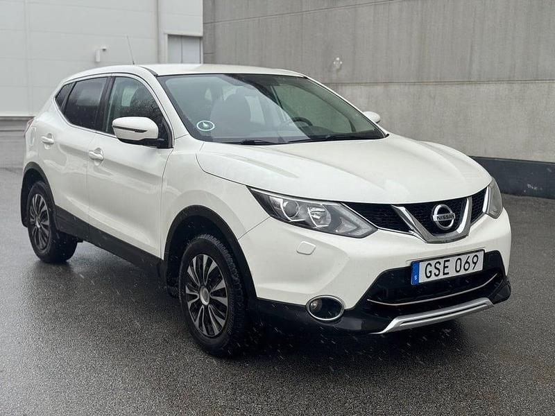 Begagnad Nissan Qashqai 116 HK (85 kW) 2015 Vit SUV