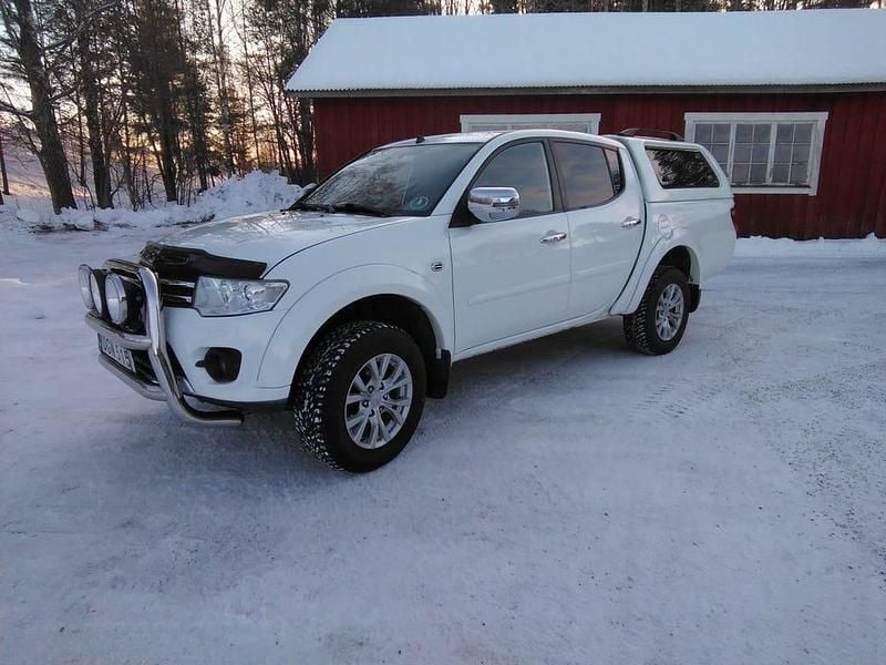 Begagnad 2015 Mitsubishi L200 Pickup | 125 000 kr (Dyr) - Bild 1/4
