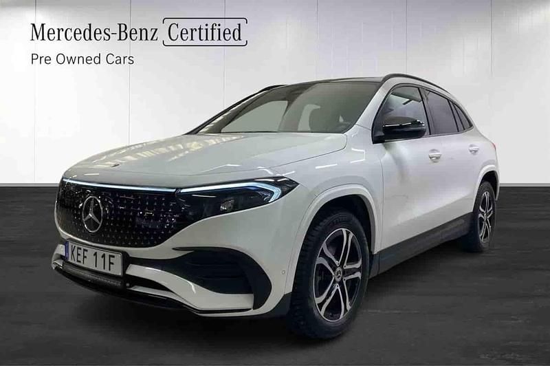 Vit Begagnad 2025 Mercedes EQA300 SUV | 529 900 kr (Lite dyr) - Bild 1/1