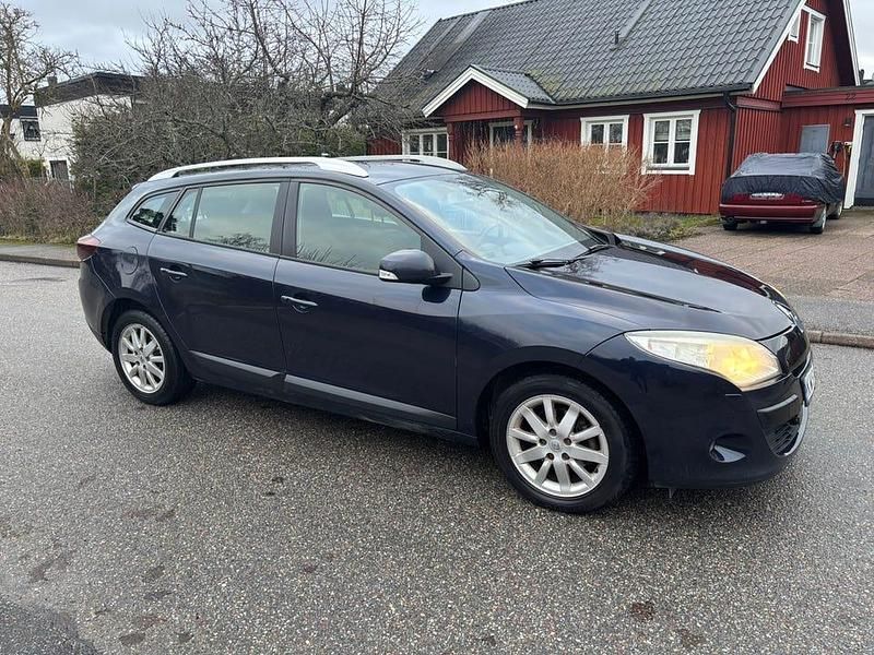 Begagnad 2010 Renault Mégane GrandTour Kombi | 23 500 kr (Marknadspris) - Bild 1/4