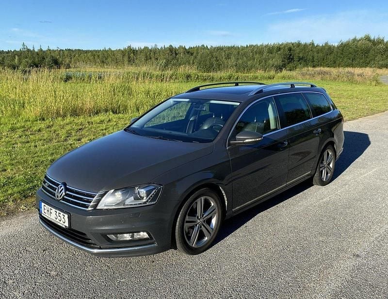 Grå Begagnad 2014 VW Passat GT Kombi | 83 000 kr (Marknadspris) - Bild 1/4