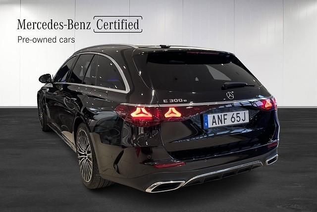 Begagnad Mercedes E300 Premium Plus 2024 Svart Kombi