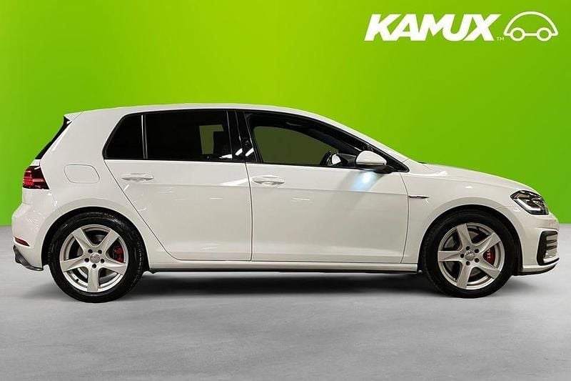 Begagnad VW Golf VII GTI 245 HK (180 kW) 2018 Vit Halvkombi