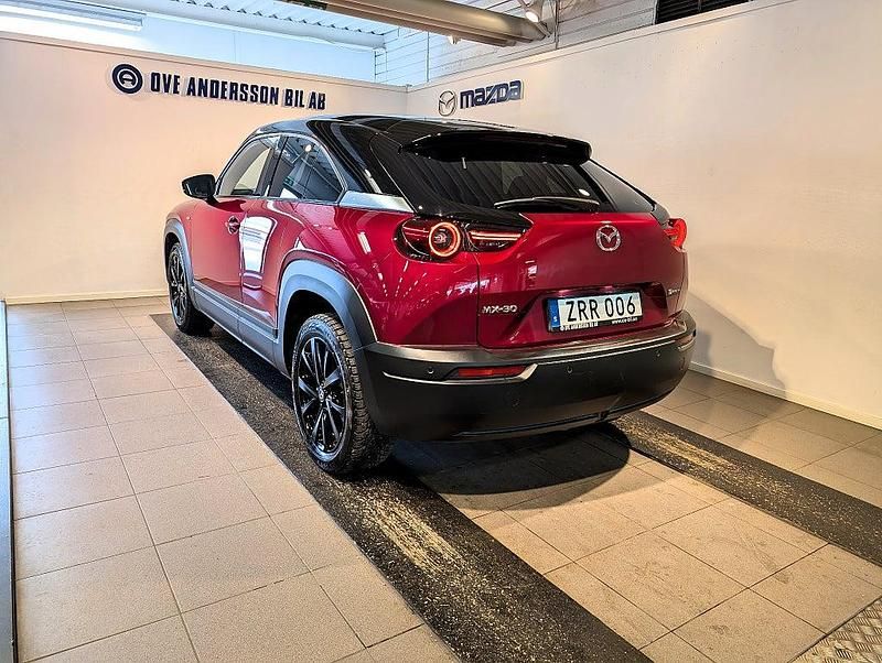 Begagnad Mazda MX30 Makoto 107 kW (146 HK) 2022 Röd SUV