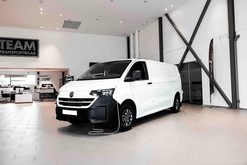 Vit (clear white) Ny 2025 VW T6.1 Van | 687 250 kr (Dyr) - Bild 1/4
