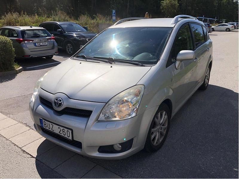Silver Begagnad 2009 Toyota Corolla Verso Minibuss | 38 900 kr (Marknadspris) - Bild 1/4