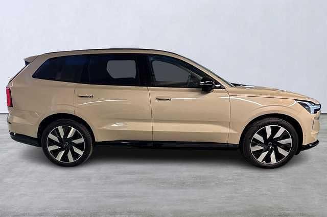 Begagnad Volvo EX90 Performance 385 kW (524 HK) 2025 Ljusbrun (brun) SUV