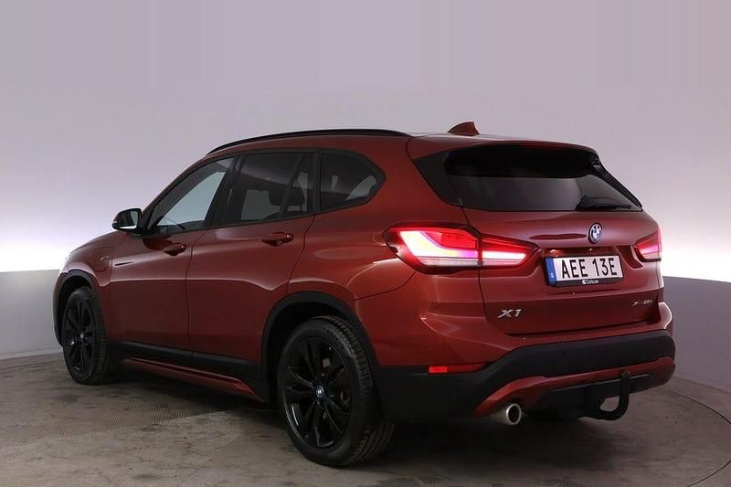 Begagnad BMW X1 Sport Line 220 HK (161 kW) 2022 Orange SUV