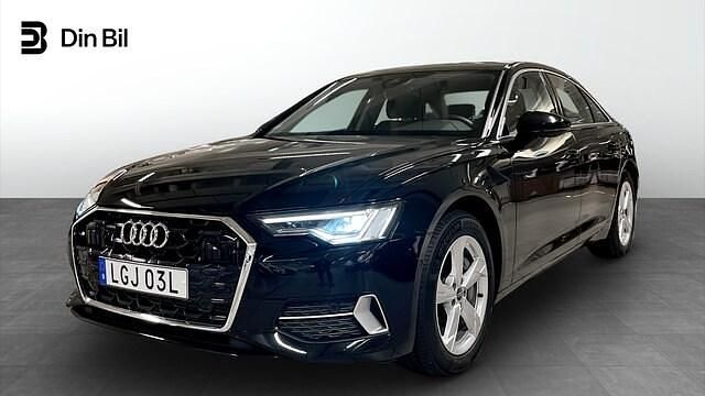 Mytsvart metallic Begagnad 2023 Audi A6 Sport Sedan | 484 900 kr (Marknadspris) - Bild 1/4