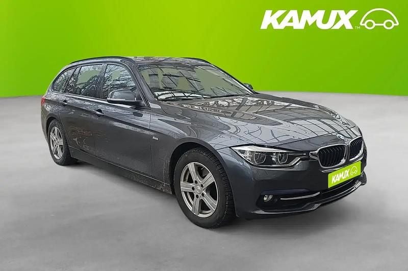 Silver/grå Begagnad 2016 BMW 320 Sport Line Kombi | 189 900 kr (Bra pris) - Bild 1/1