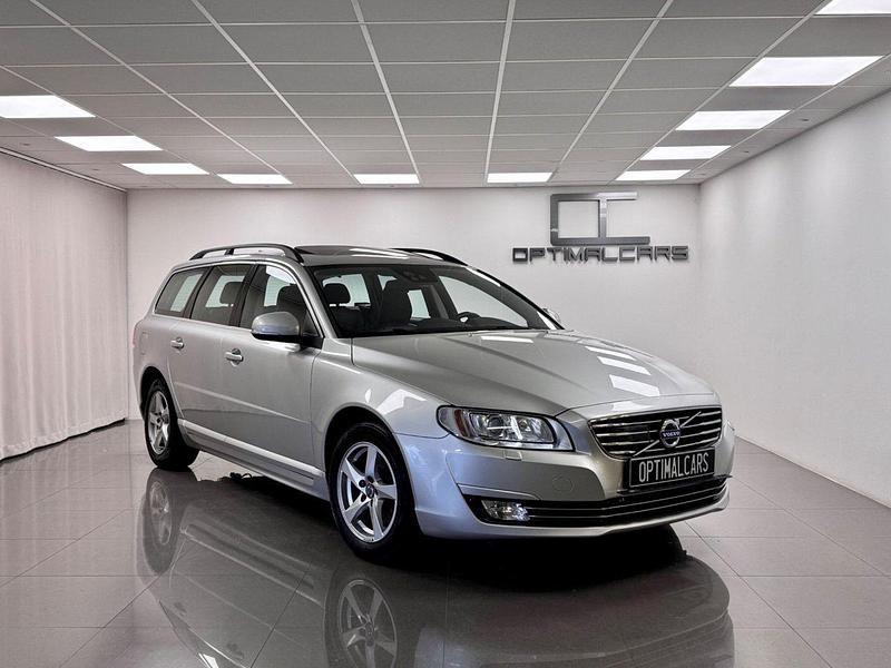 Silver Begagnad 2015 Volvo V70 Momentum Kombi | 159 900 kr (Lite dyr) - Bild 1/4