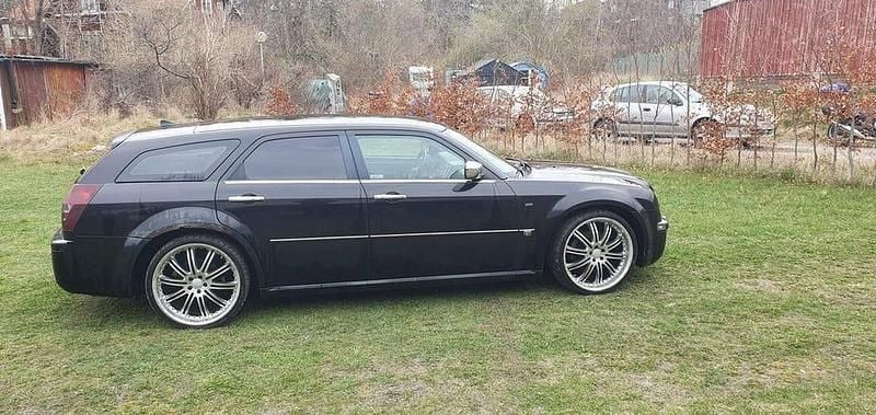 Begagnad 2007 Chrysler 300C Touring Kombi | 18 000 kr (Superpris) - Bild 1/4