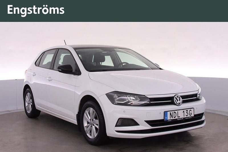 Vit (pure white) Begagnad 2019 VW Polo Halvkombi | 149 000 kr (Marknadspris) - Bild 1/4