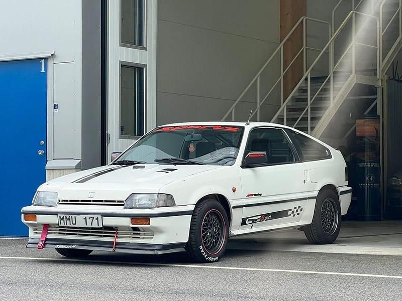 Begagnad Honda CR-X 125 HK (91 kW) 1986 Vit Halvkombi