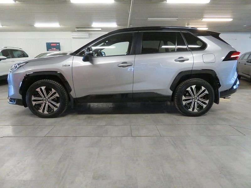 Begagnad Toyota RAV4 Style 306 HK (225 kW) 2021 Grå SUV