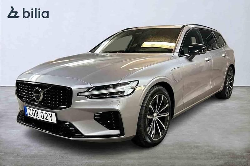 Silver Ny 2026 Volvo V60 Kombi | 549 900 kr (Dyr) - Bild 1/1