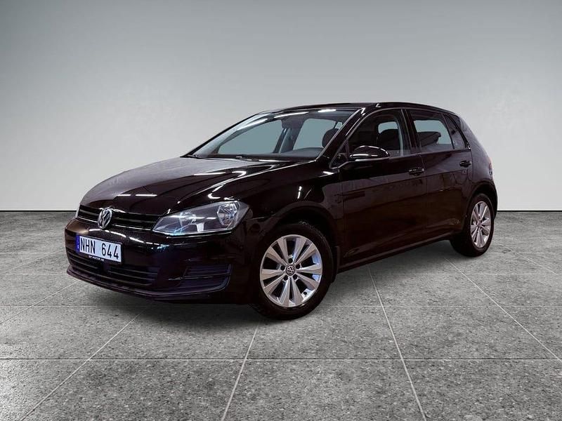 Svart Begagnad 2013 VW Golf VII Halvkombi | 89 900 kr (Marknadspris) - Bild 1/4