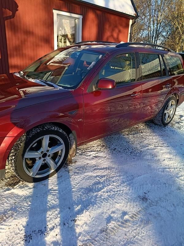 Begagnad Ford Mondeo 170 HK (125 kW) 2003 Kombi