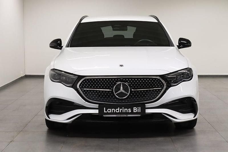 Begagnad Mercedes E220 Premium 197 HK (144 kW) 2025 Vit Kombi