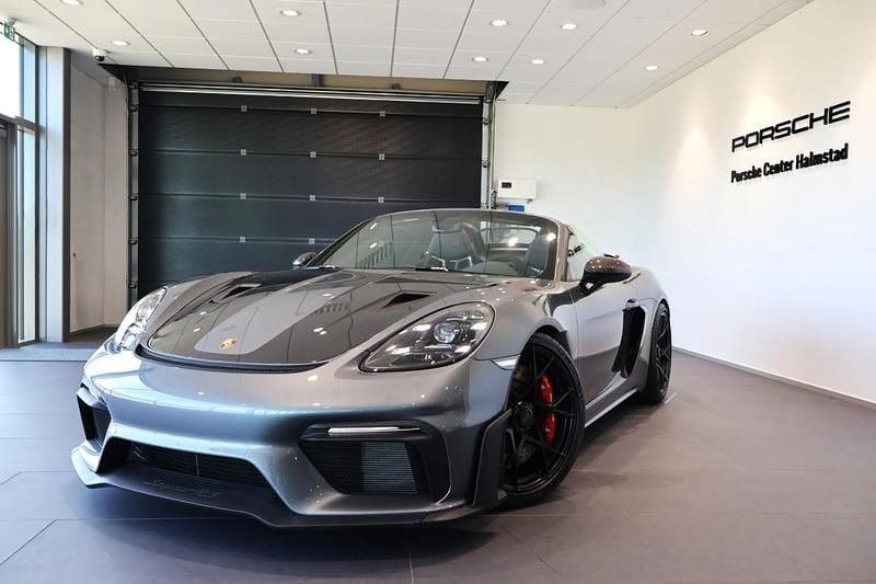 Flerfärgad (grey) Ny 2025 Porsche 718 Spyder Cab | 1 999 000 kr - Bild 1/4