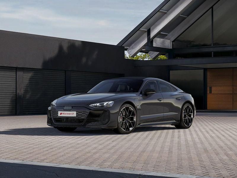 Grå Ny 2024 Audi e-tron Performance SUV | 2 396 200 kr - Bild 1/4