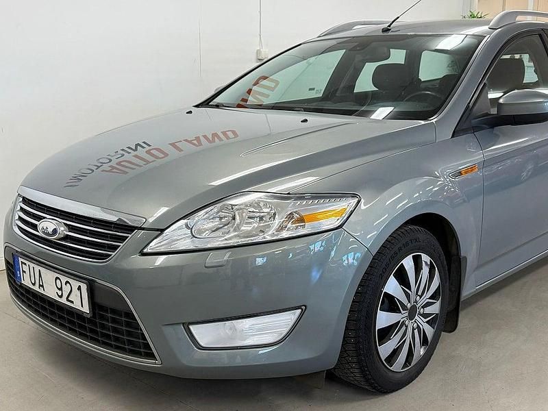 Begagnad Ford Mondeo 146 HK (107 kW) 2007 Grå Kombi