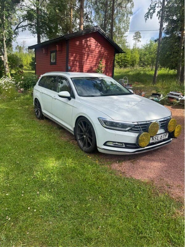 Vit Begagnad 2015 VW Passat GT Kombi | 135 000 kr (Lite dyr) - Bild 1/2