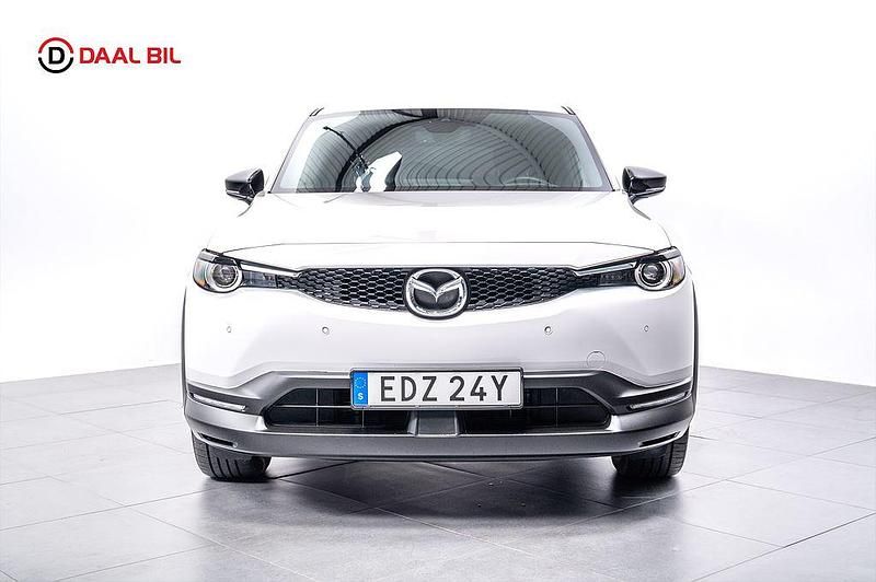 Begagnad Mazda MX30 Exclusive-Line 170 HK (125 kW) 2023 Vit SUV