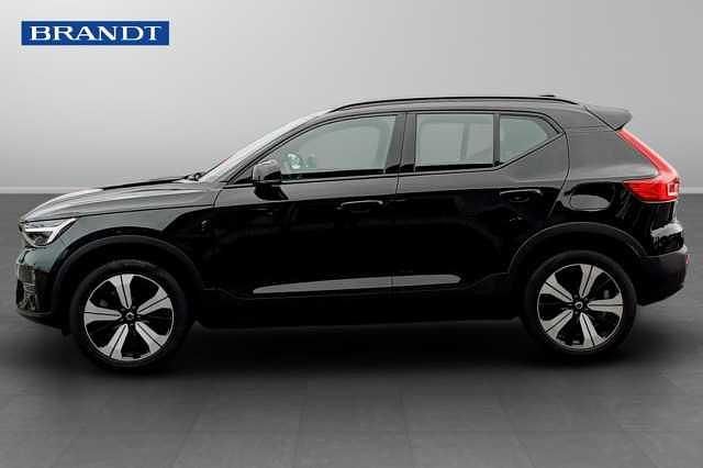 Begagnad Volvo XC40 Core 175 kW (238 HK) 2023 Svart SUV