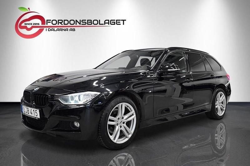 Svart Begagnad 2014 BMW 320 M Sport Kombi | 134 900 kr - Bild 1/4