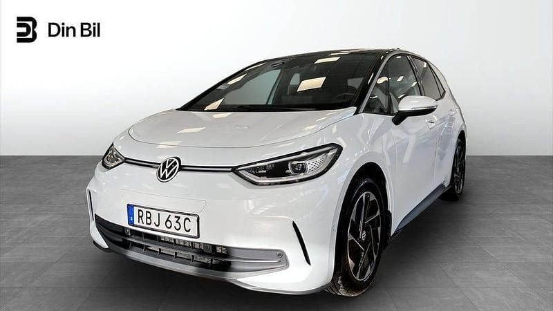 Begagnad VW ID.3 Pro 169 kW (231 HK) 2024 Glacier white metallic bl Halvkombi