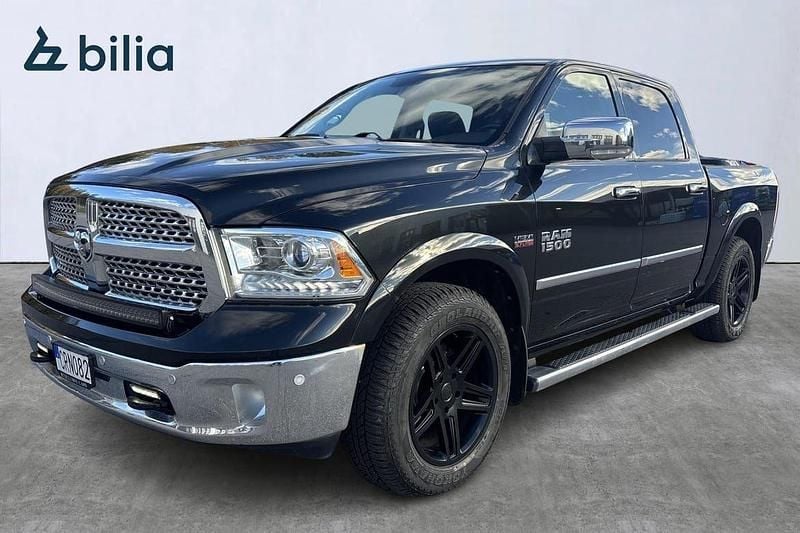 Svart Begagnad 2018 Dodge Ram Pickup | 399 000 kr (Marknadspris) - Bild 1/4