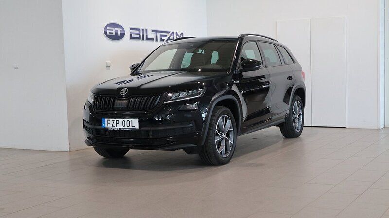 Svart (crystal black metallic) Begagnad 2019 Skoda Kodiaq SportLine SUV | 319 900 kr (Dyr) - Bild 1/4