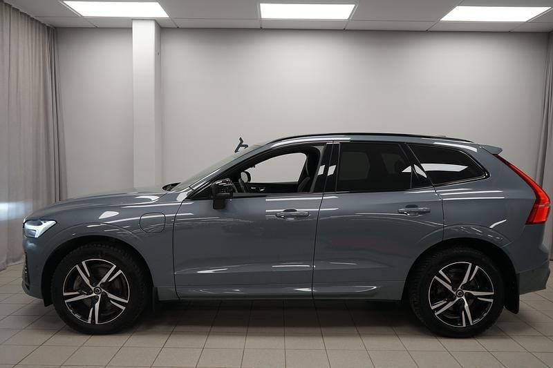 Begagnad Volvo XC60 Plus 355 HK (261 kW) 2022 Grå SUV