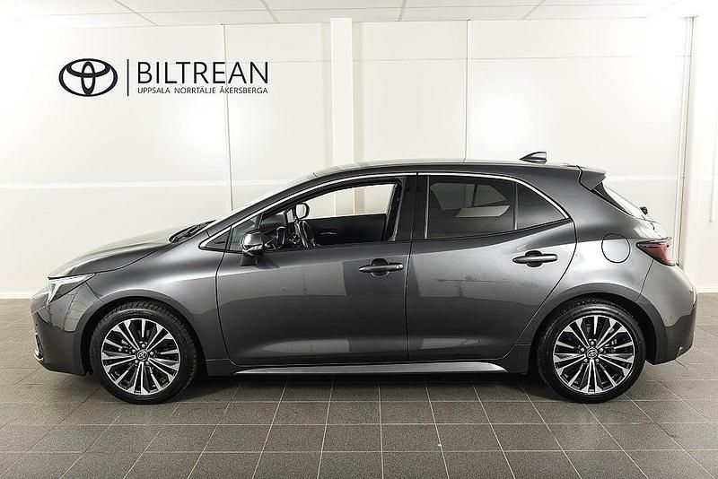 Begagnad Toyota Corolla Hybrid 2024 Grå