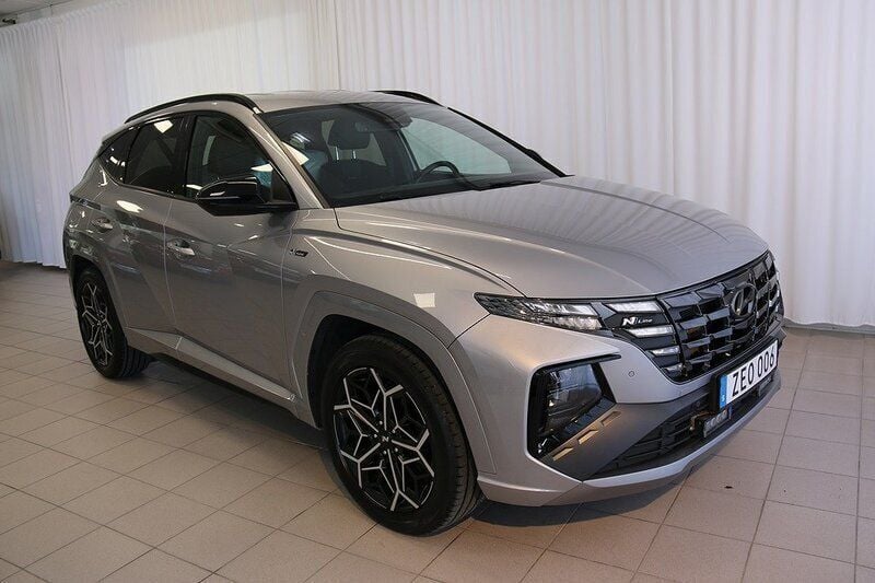 Grå Begagnad 2022 Hyundai Tucson Advanced SUV | 279 000 kr (Bra pris) - Bild 1/4