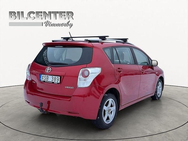 Begagnad Toyota Verso 147 HK (108 kW) 2012 Mörkröd Minibuss