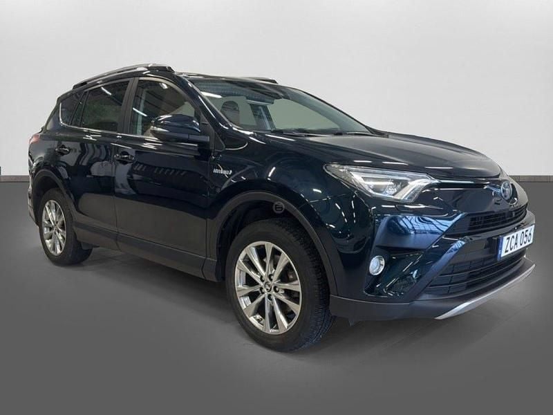 Begagnad Toyota RAV4 Hybrid Executive 197 HK (144 kW) 2017 Blå SUV