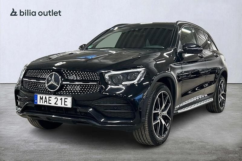 Svart Begagnad 2020 Mercedes GLC300e AMG line SUV | 389 900 kr (Lite dyr) - Bild 1/3