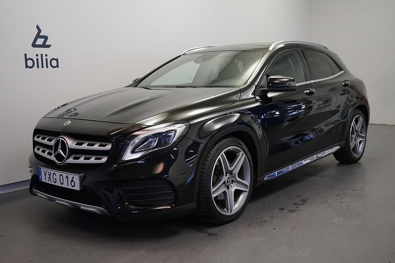 Svart Begagnad 2017 Mercedes GLA220 AMG SUV | 199 500 kr (Bra pris) - Bild 1/4
