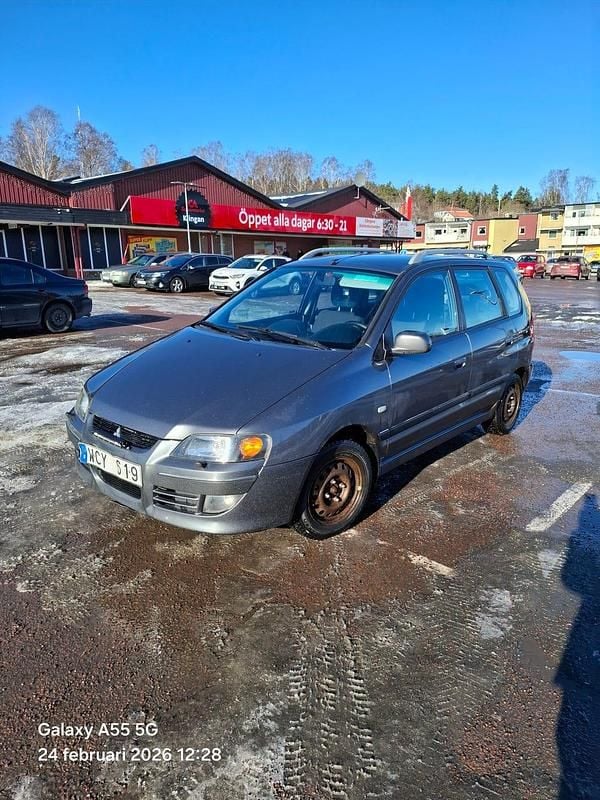 Begagnad Mitsubishi Space Star 111 HK (81 kW) 2004 Minibuss