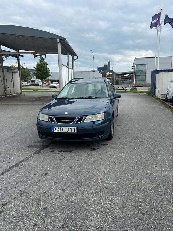 Blå Begagnad 2006 Saab 9-3 Linear Kombi | 20 000 kr (Marknadspris) - Bild 1/4