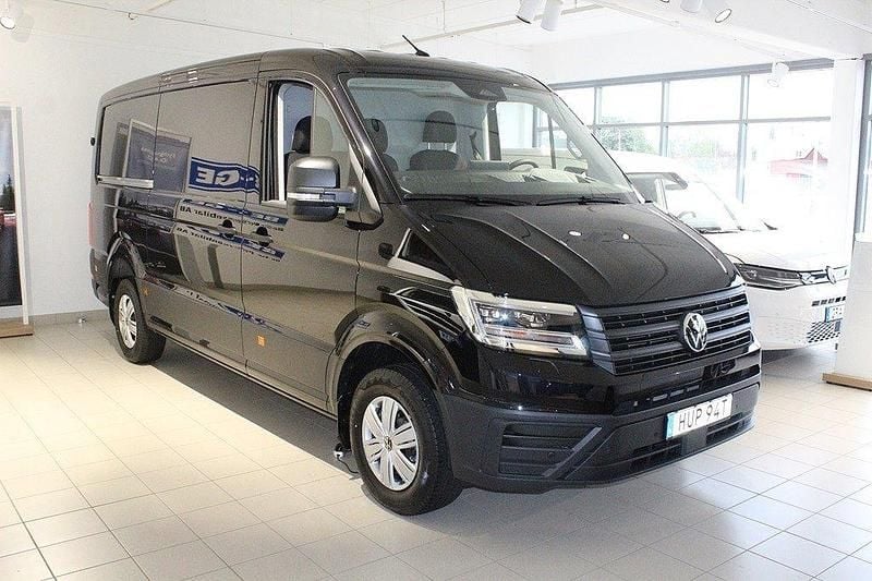 Svart Ny 2025 VW Crafter Van | 673 050 kr (Bra pris) - Bild 1/4