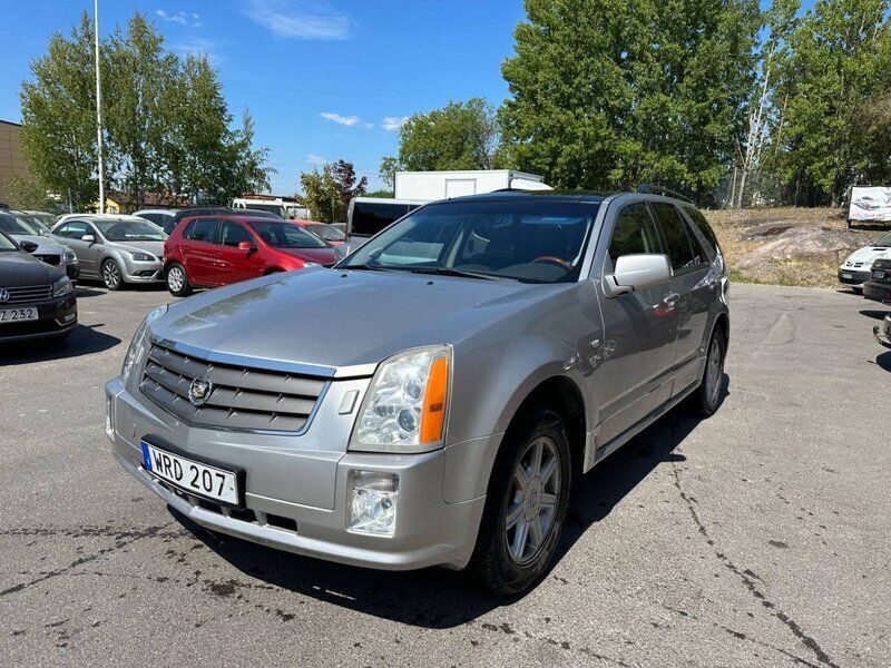 Silver Begagnad 2005 Cadillac SRX SUV | 59 900 kr - Bild 1/4