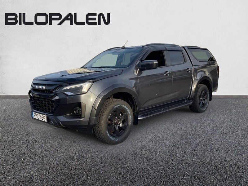 Grå Ny 2024 Isuzu D-Max Pickup | 762 375 kr - Bild 1/4